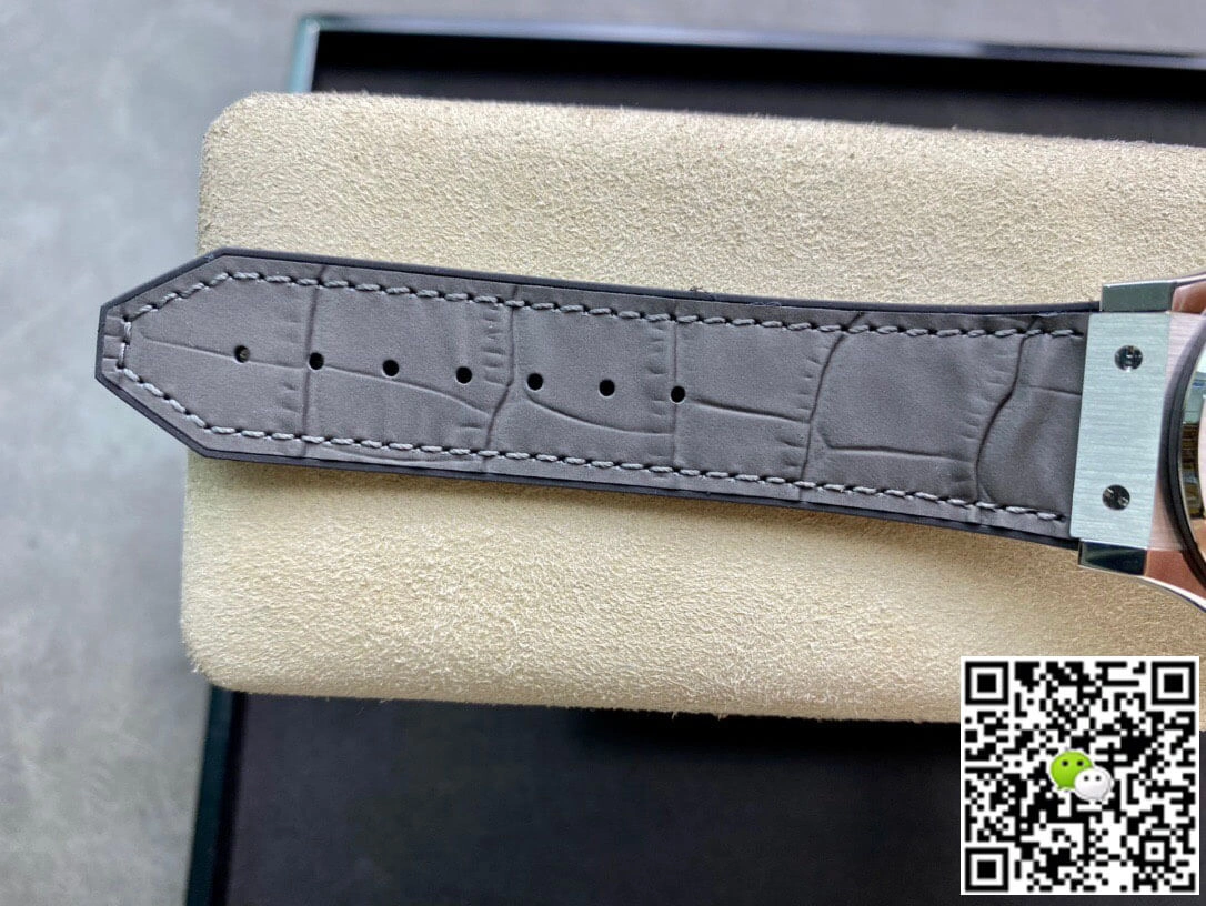 Hublot Classic Fusion 542.NX.7071.LR 42MM WWF Factory 1:1 Best Edition Replica Watch Grey Strap